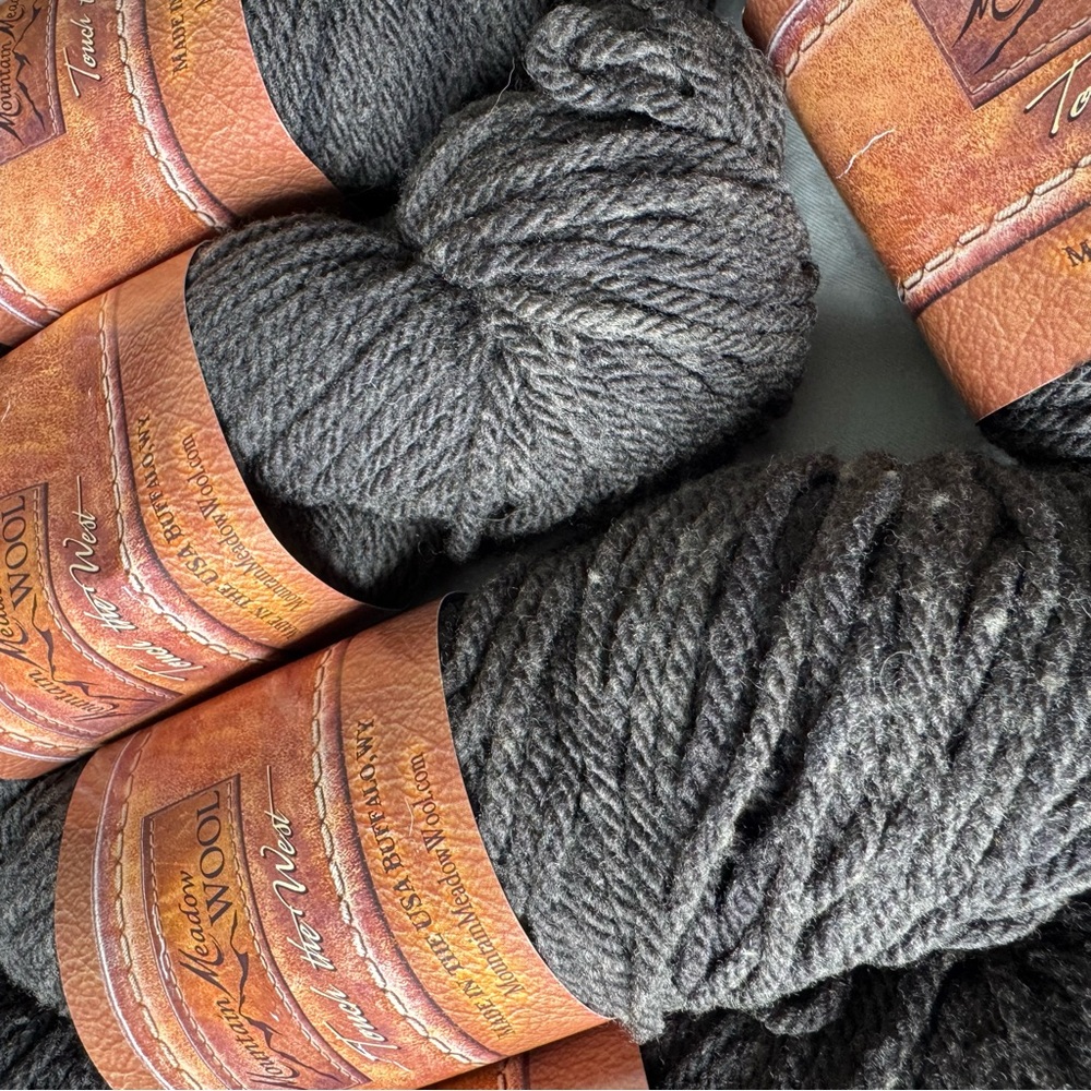 Mountain Meadow Wool 8 Skeins Sheridan Charcoal Gray Bulky Yarn 115 Yds
